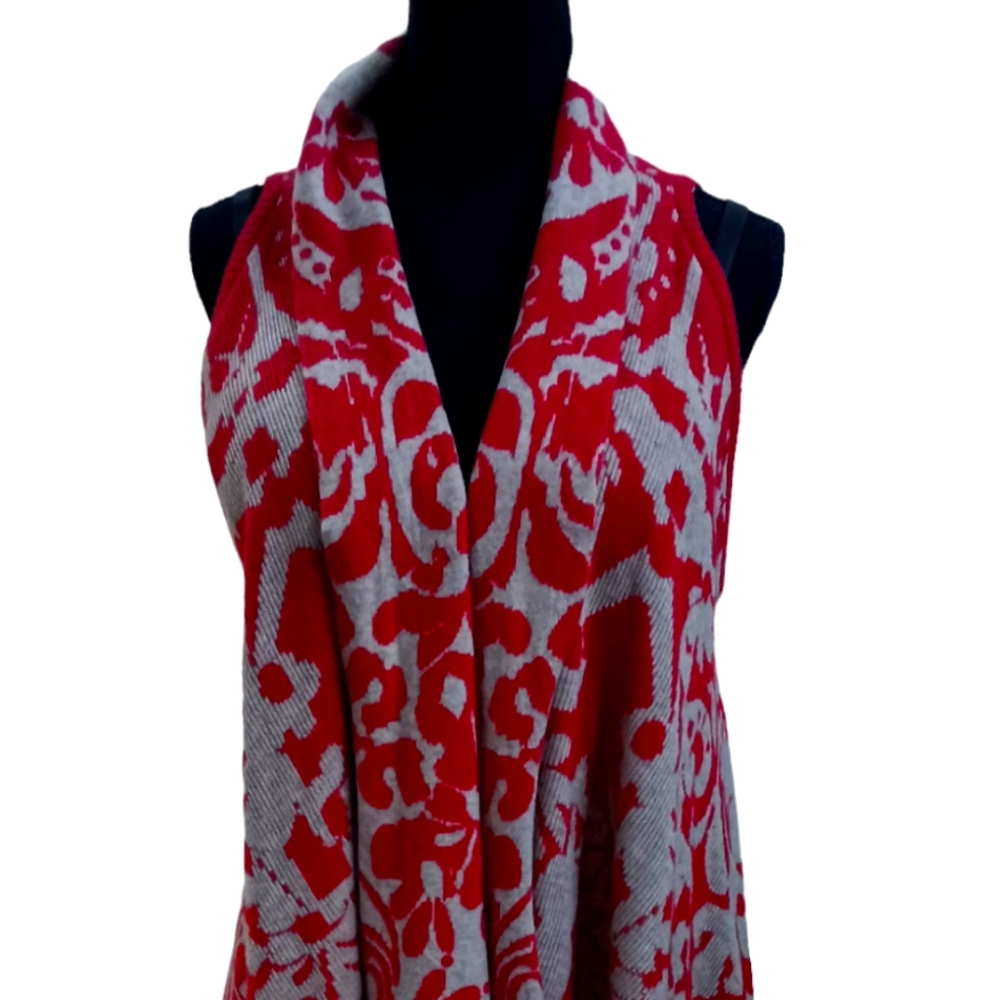 BCBG SWEATER